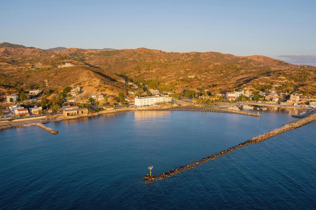 Tylos Beach Hotel Kato Pyrgos Eksteriør billede