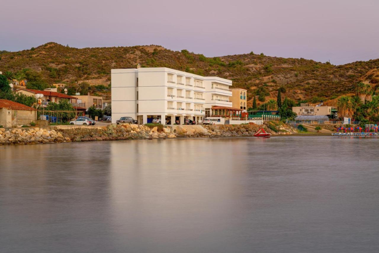 Tylos Beach Hotel Kato Pyrgos Eksteriør billede