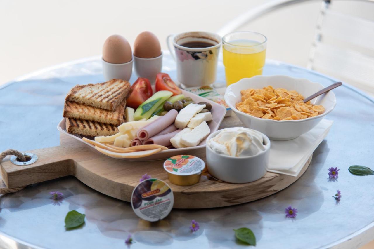 Tylos Beach Hotel Kato Pyrgos Eksteriør billede